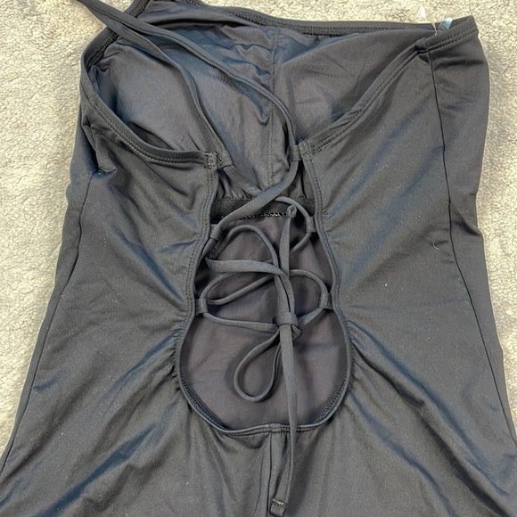 New La Blanca Island Goddess Lace Up Back One Shoulder One Piece Swimsuit Black - Picture 6 of 10